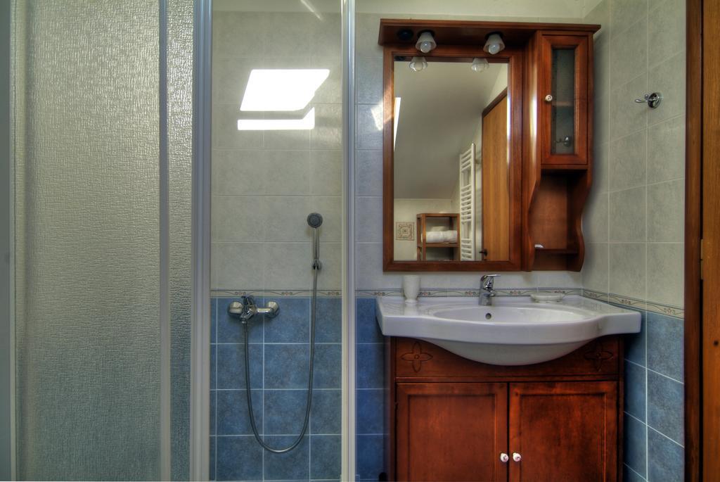 Nefeles Hotel Aráhova Kültér fotó