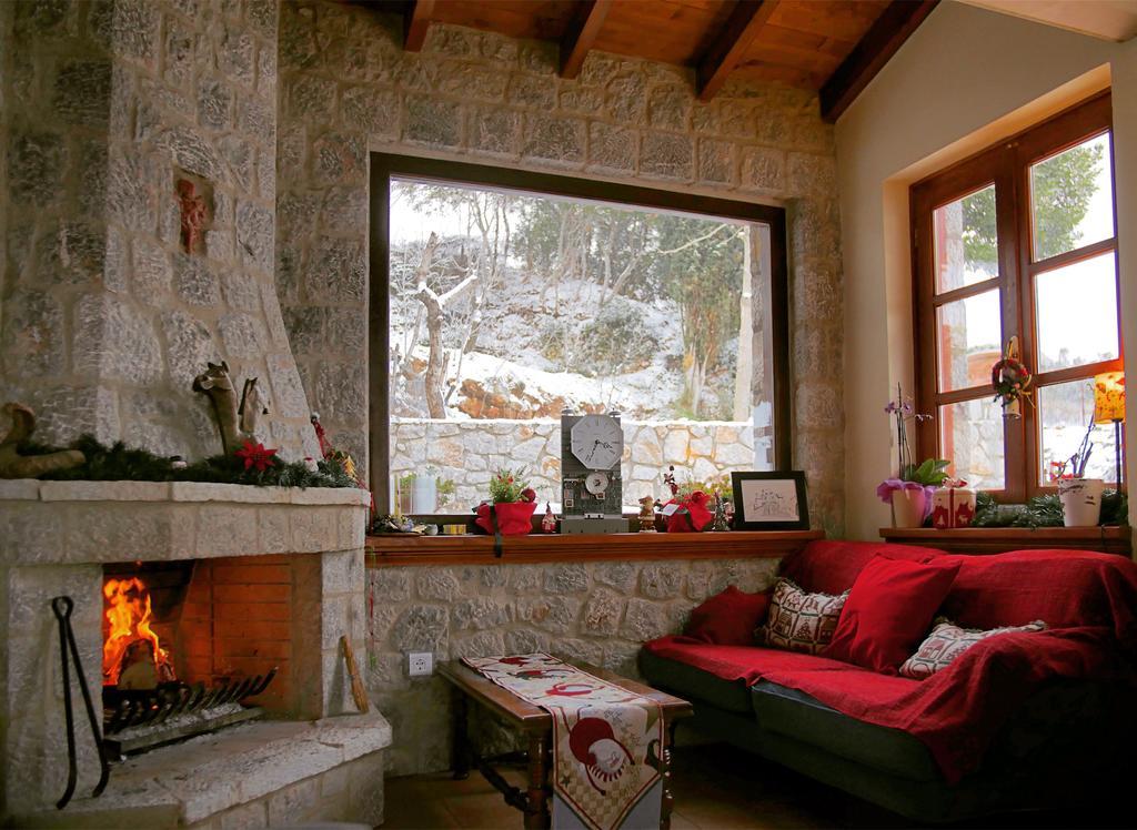 Nefeles Hotel Aráhova Kültér fotó